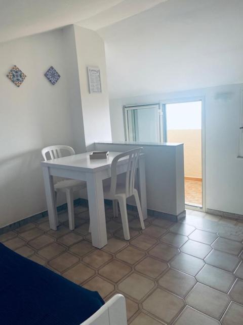 Residence Calava Gioiosa Marea Buitenkant foto